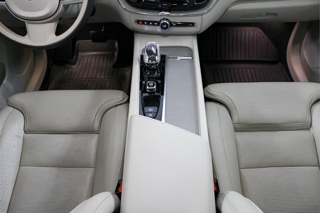 used 2023 Volvo XC60 car, priced at $34,989