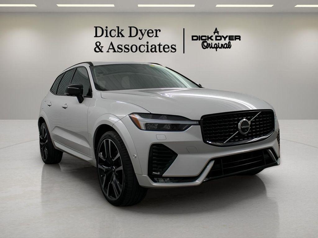 used 2023 Volvo XC60 car, priced at $34,989