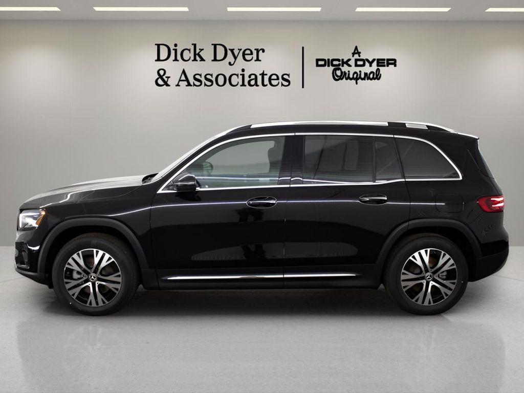 used 2024 Mercedes-Benz GLB 250 car, priced at $38,989