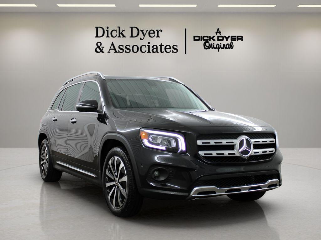 used 2021 Mercedes-Benz GLB 250 car, priced at $28,989