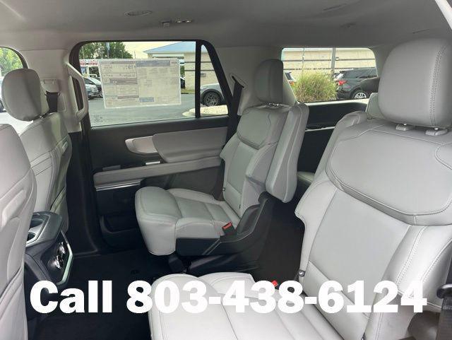 new 2026 Ford Expedition car, priced at $66,068
