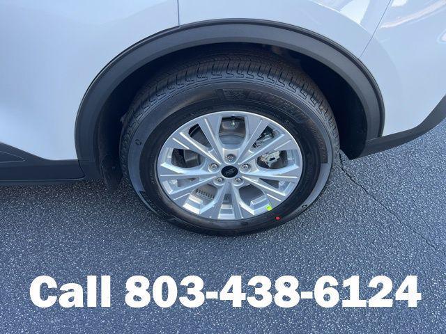 new 2026 Ford Escape car, priced at $28,950