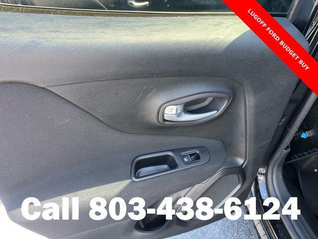 used 2020 Jeep Renegade car, priced at $10,999