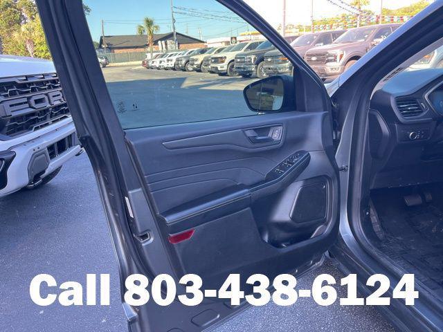 used 2025 Ford Escape car, priced at $20,999