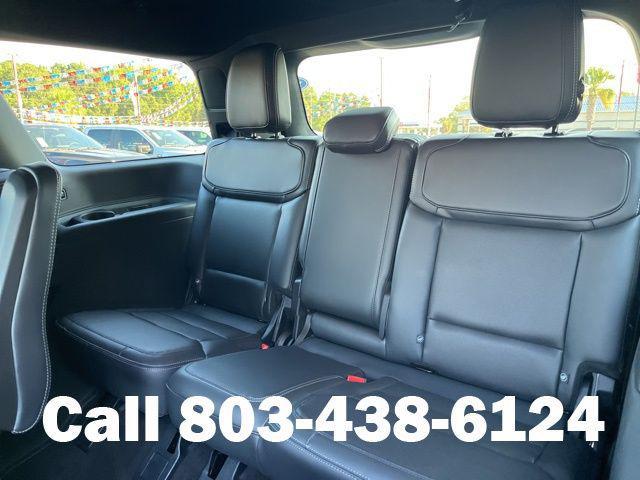 new 2025 Ford Expedition car, priced at $78,694
