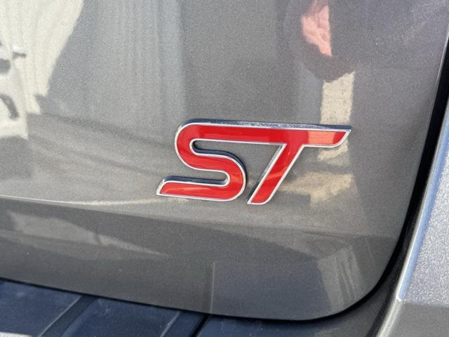 used 2024 Ford Explorer car, priced at $45,916