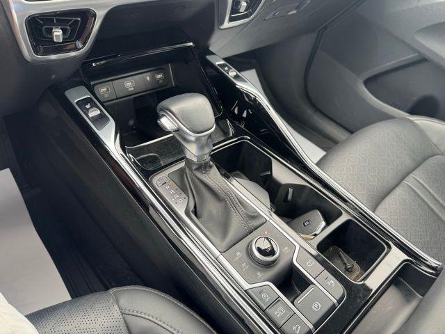 used 2023 Kia Sorento car, priced at $34,912