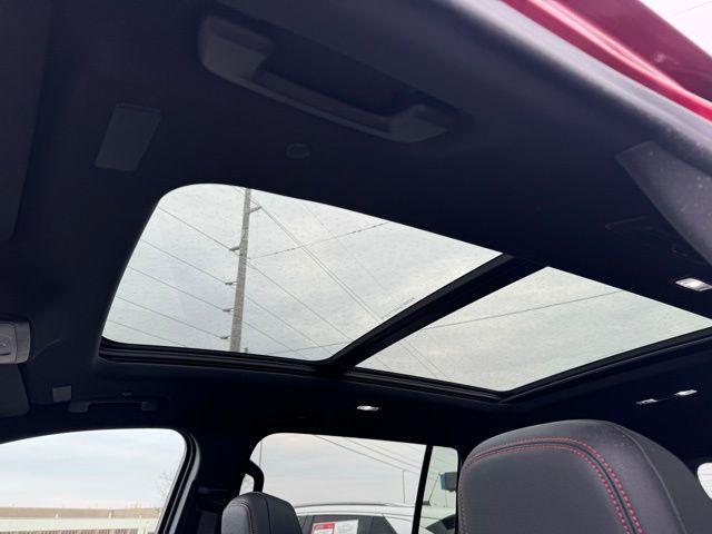 used 2024 Chevrolet Traverse car, priced at $51,961