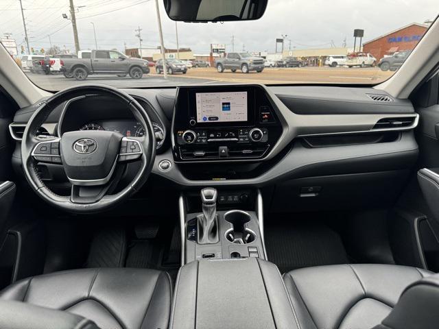 used 2023 Toyota Highlander car, priced at $38,723