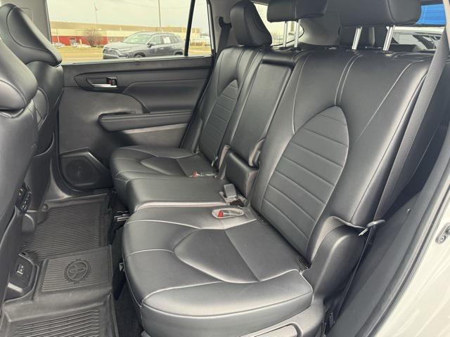used 2023 Toyota Highlander car, priced at $38,723