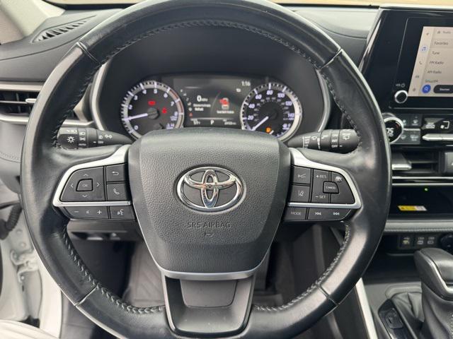 used 2023 Toyota Highlander car, priced at $38,723