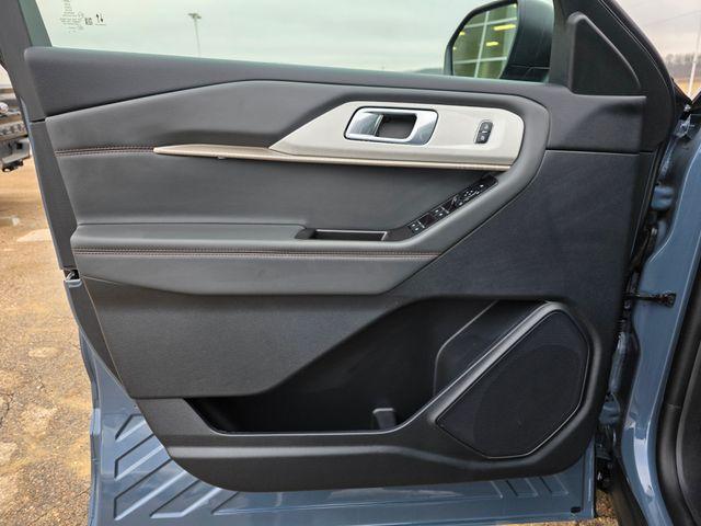 new 2026 Ford Explorer car, priced at $44,172