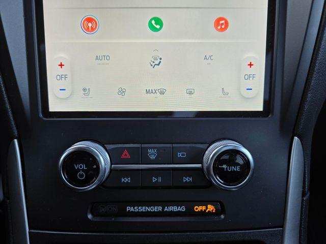 used 2024 Ford Edge car, priced at $32,999