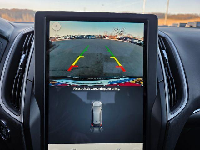 used 2024 Ford Edge car, priced at $32,999