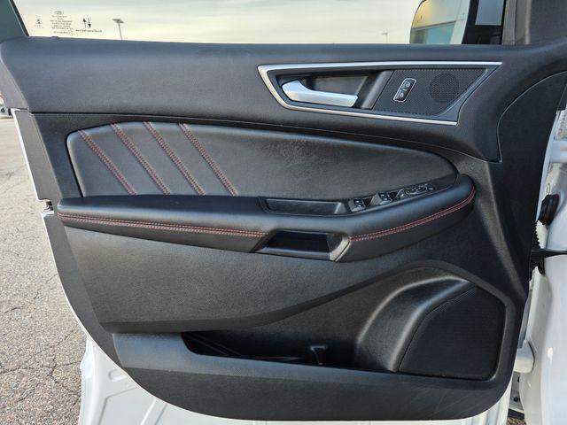 used 2024 Ford Edge car, priced at $33,999