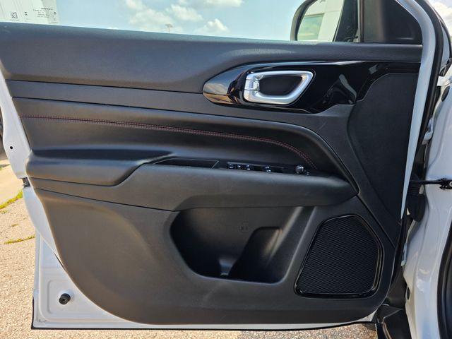 used 2023 Jeep Compass car, priced at $20,066