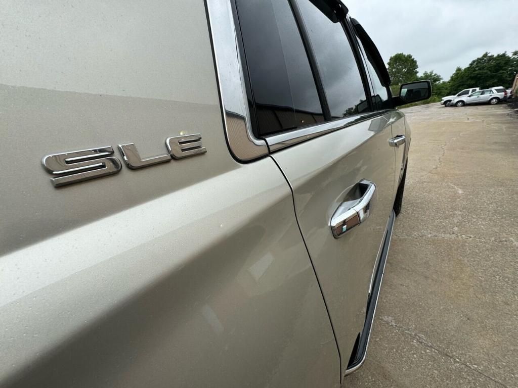 used 2015 GMC Yukon car, priced at $15,995