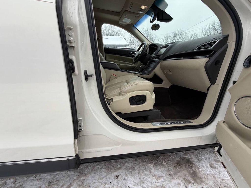 used 2013 Lincoln MKT car, priced at $5,995