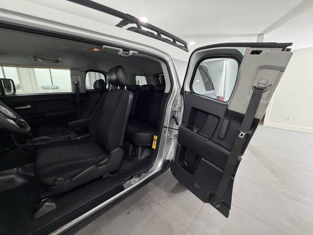 used 2007 Toyota FJ Cruiser car, priced at $8,995