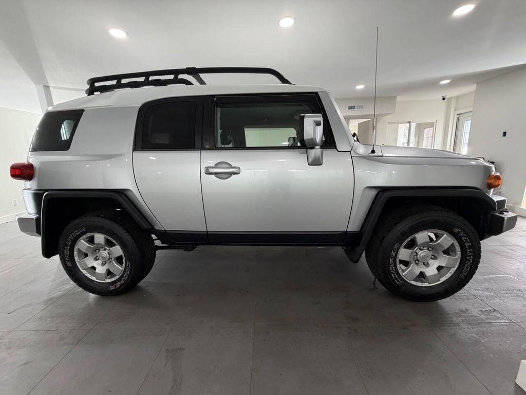 used 2007 Toyota FJ Cruiser car, priced at $8,995