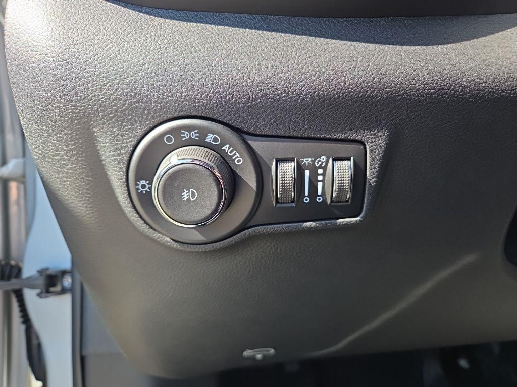 new 2026 Jeep Compass car, priced at $31,248