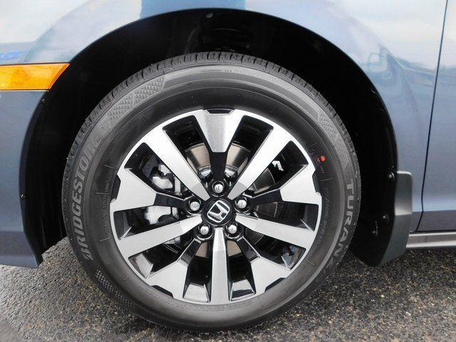 new 2026 Honda Odyssey car, priced at $43,082