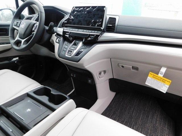 new 2026 Honda Odyssey car, priced at $43,282