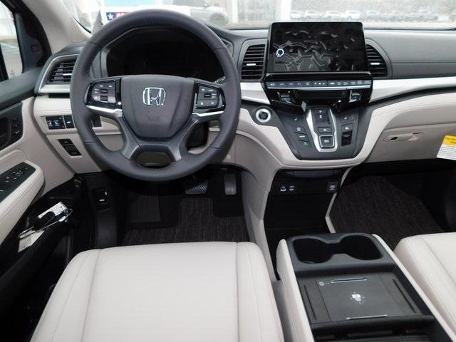 new 2026 Honda Odyssey car, priced at $43,282
