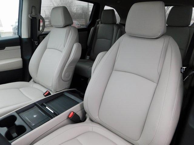 new 2026 Honda Odyssey car, priced at $43,282