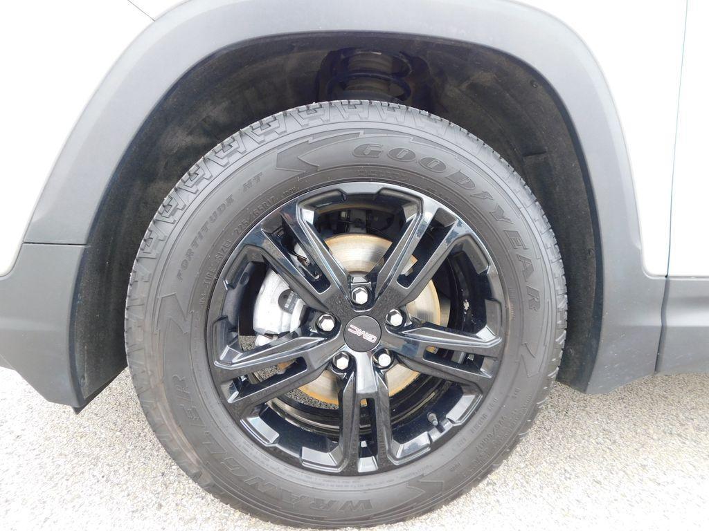 used 2023 GMC Terrain car, priced at $27,990