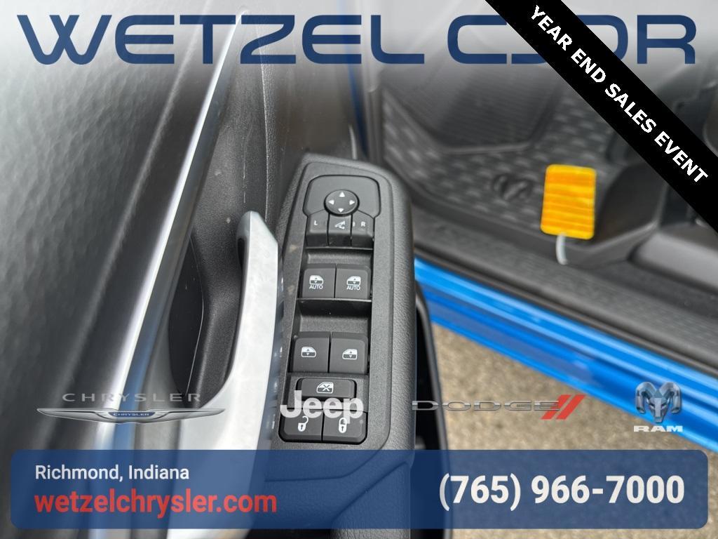 new 2025 Ram 1500 car, priced at $45,995