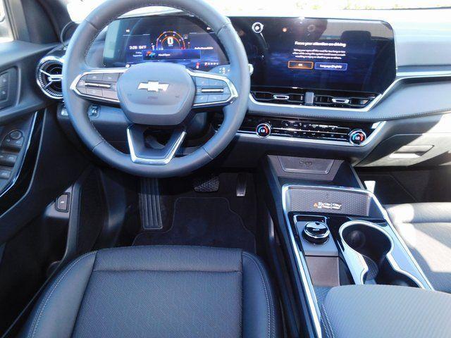 new 2026 Chevrolet Equinox car, priced at $30,998