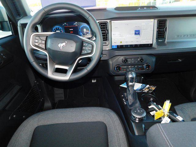 new 2025 Ford Bronco car, priced at $39,158