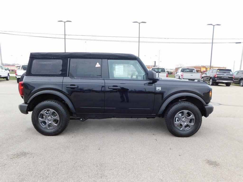 new 2025 Ford Bronco car, priced at $39,158