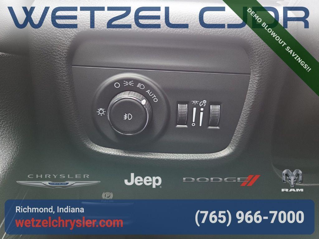 new 2025 Jeep Grand Cherokee L car, priced at $48,198