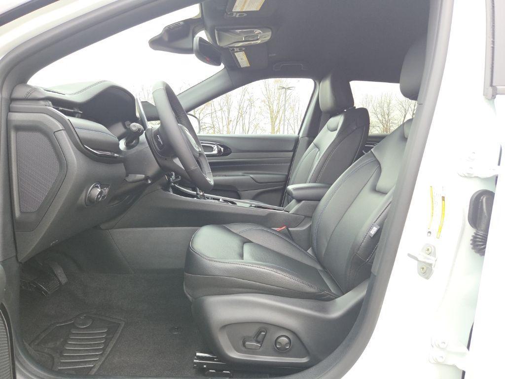 new 2026 Jeep Compass car, priced at $31,848