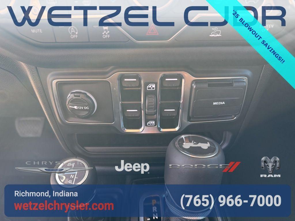 new 2025 Jeep Wrangler car, priced at $51,298