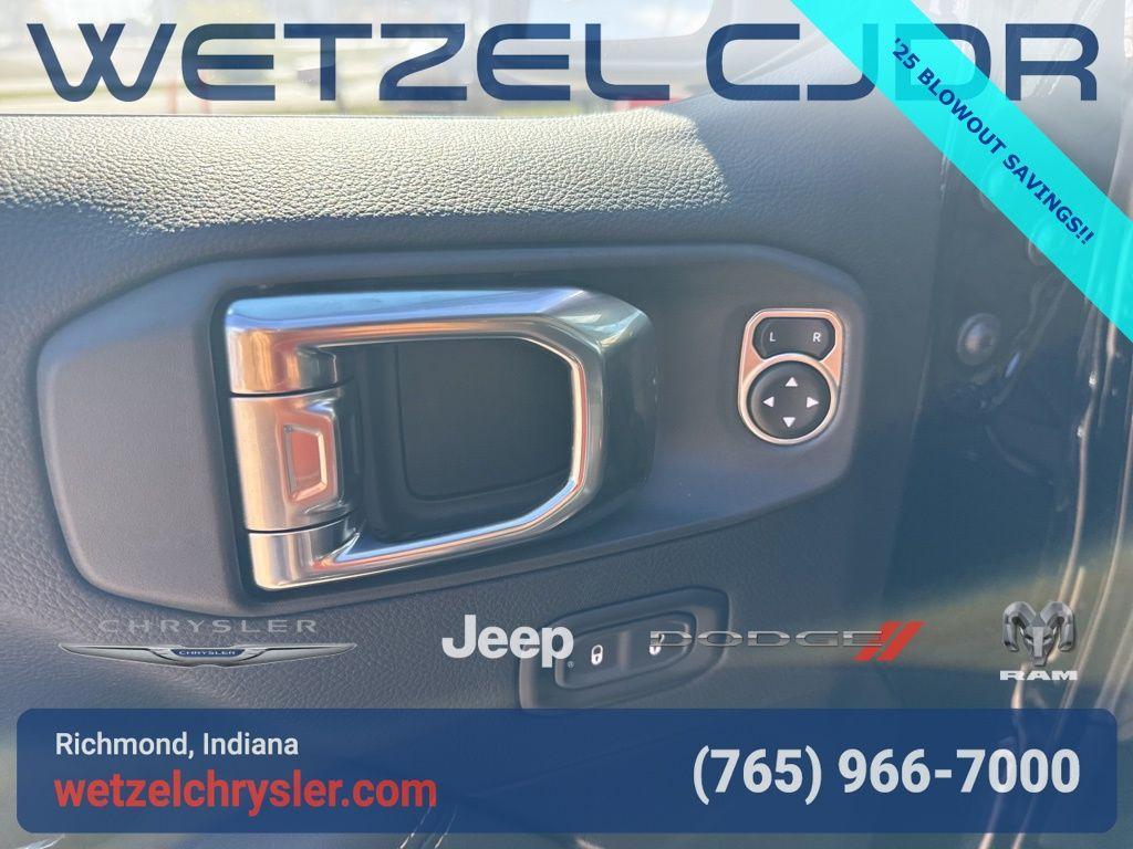 new 2025 Jeep Wrangler car, priced at $51,298