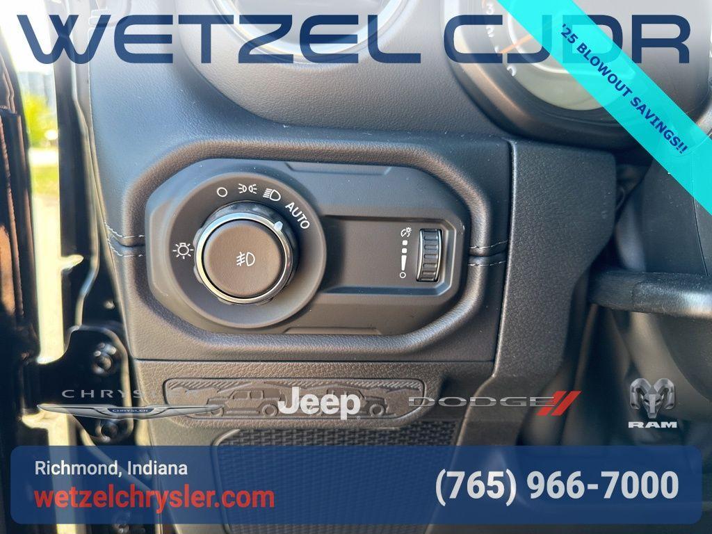 new 2025 Jeep Wrangler car, priced at $51,298