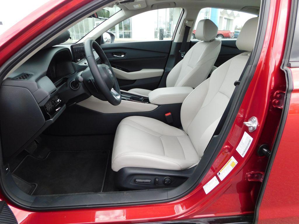 new 2026 Honda Accord Hybrid car, priced at $38,977