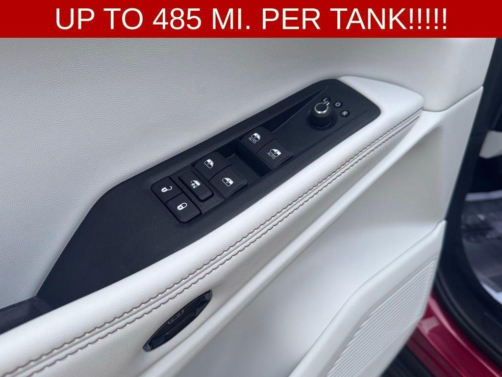 new 2026 Jeep Cherokee car, priced at $39,798