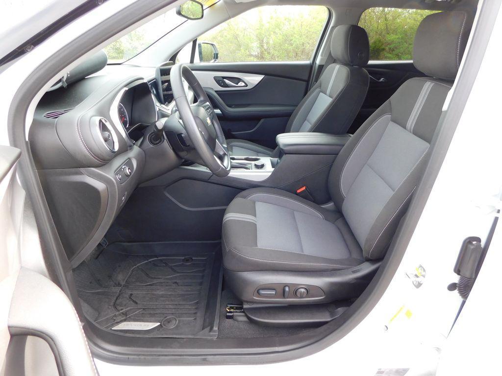 used 2024 Chevrolet Blazer car, priced at $28,990