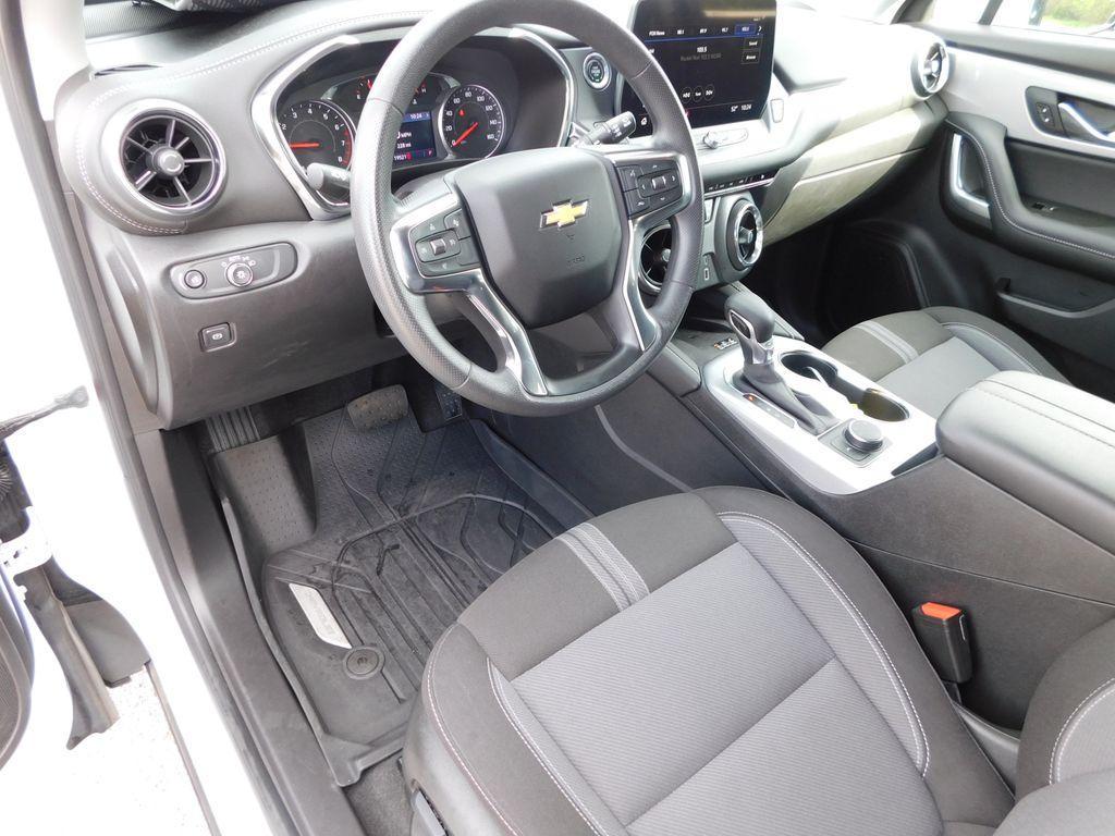used 2024 Chevrolet Blazer car, priced at $28,990