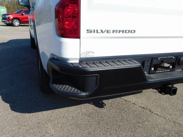 new 2025 Chevrolet Silverado 1500 car, priced at $40,995