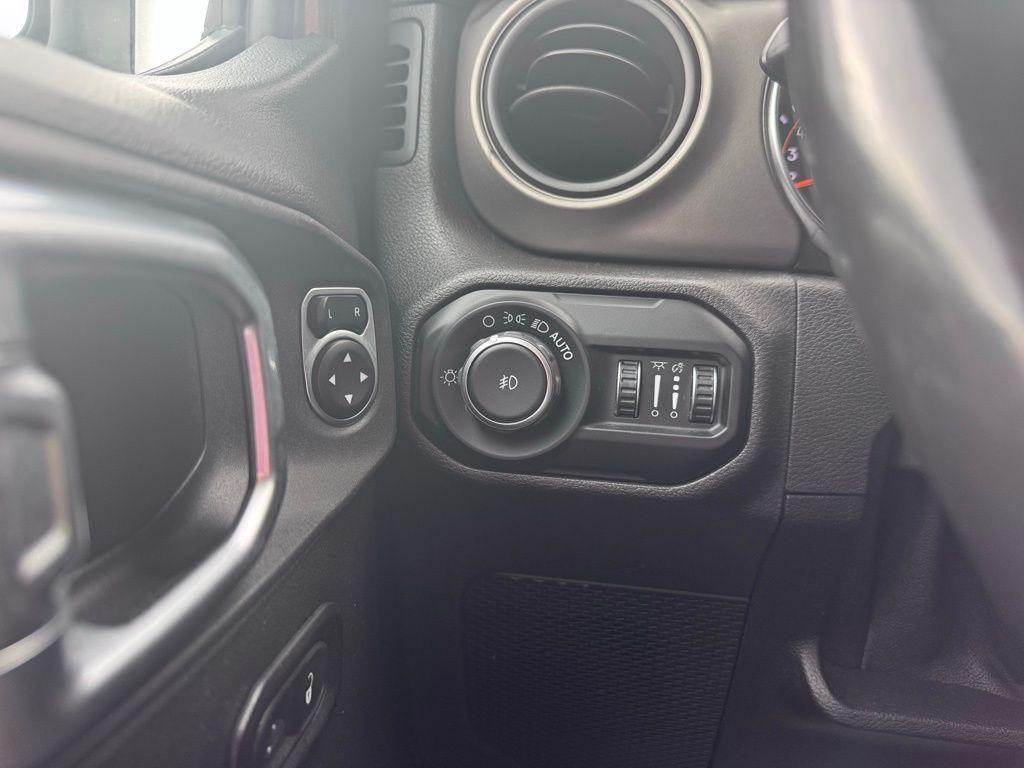 used 2019 Jeep Wrangler Unlimited car, priced at $22,624