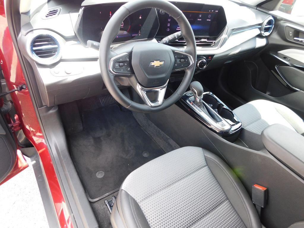used 2025 Chevrolet Trax car, priced at $21,732