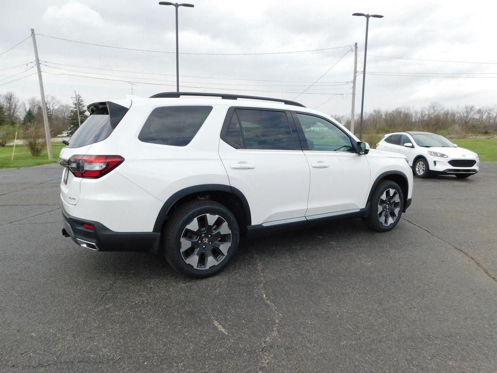new 2026 Honda Pilot car, priced at $53,413