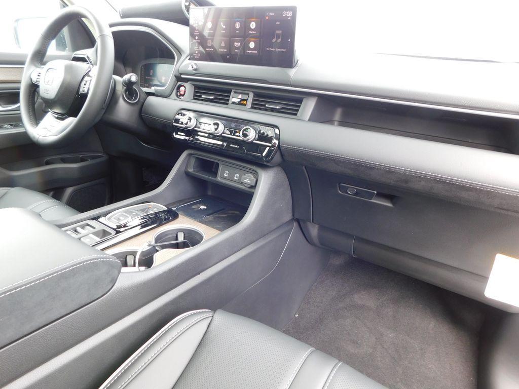 new 2026 Honda Pilot car, priced at $53,413