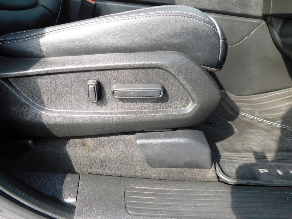 used 2023 Honda Pilot car, priced at $37,995