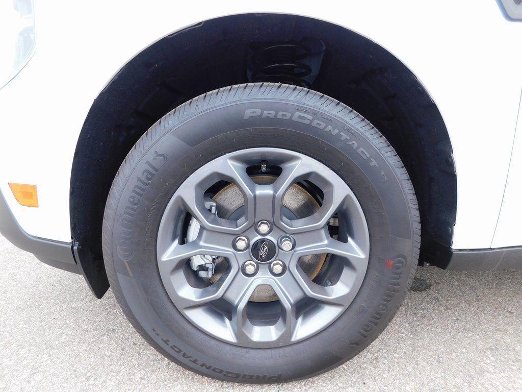 new 2025 Ford Maverick car, priced at $35,398